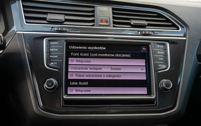 Volkswagen Tiguan cena 67900 przebieg: 159000, rok produkcji 2017 z Szamocin małe 631
